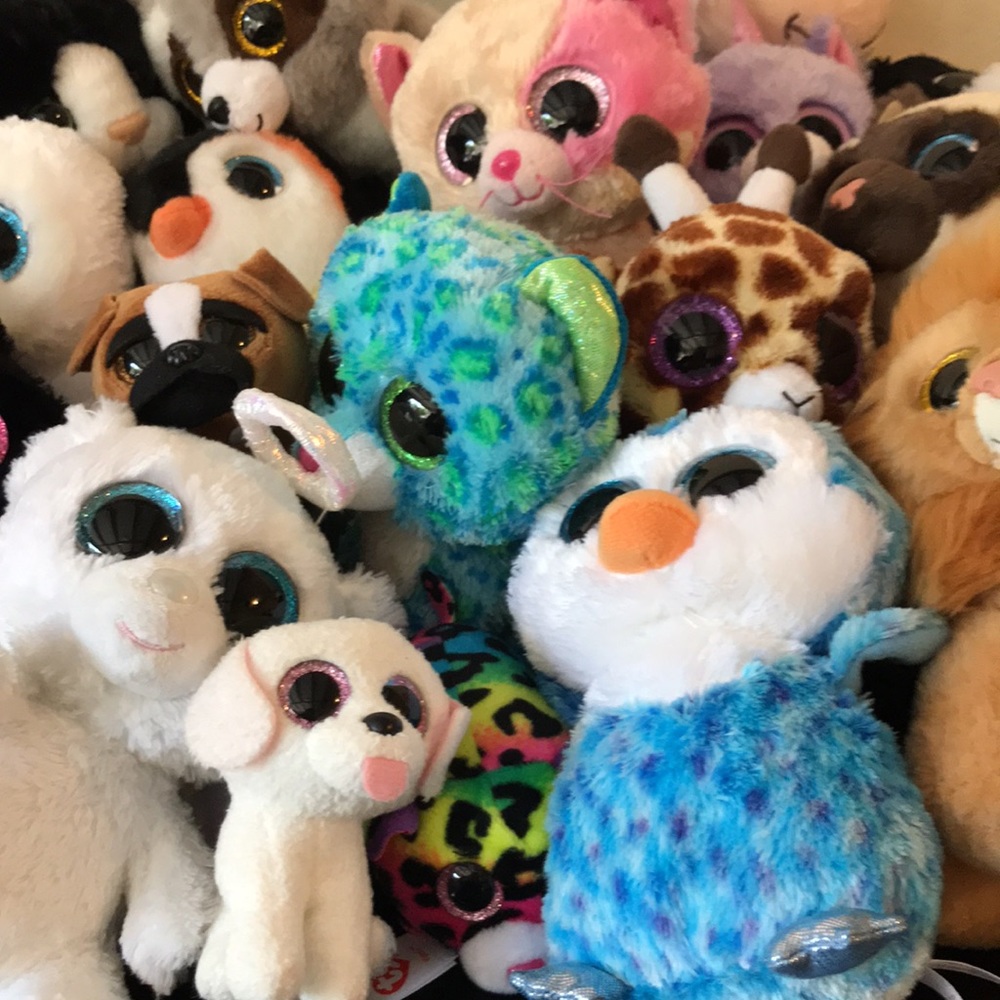 Ty stuffed animal bundle monkey cat dog penguin giraffe raccoon owl skunk octup